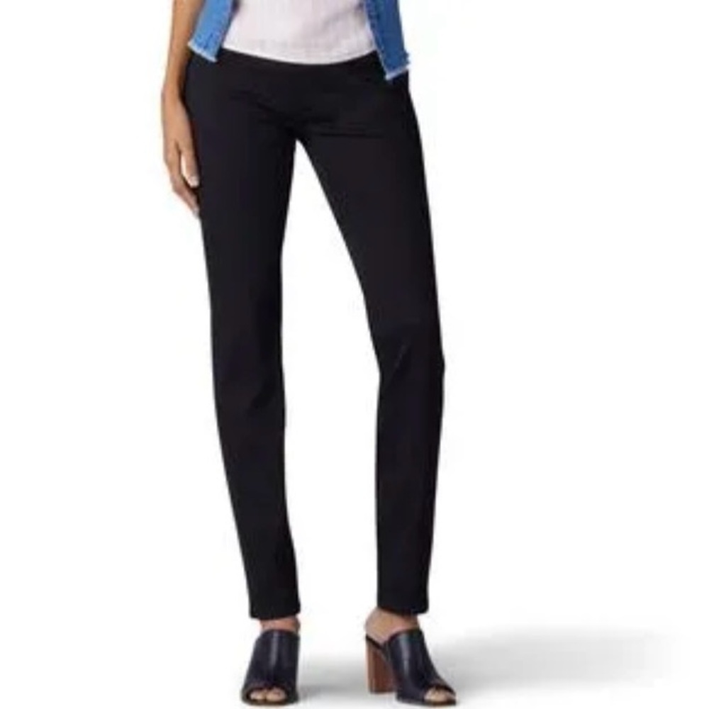 Lee Black Sculpting Slim Fit Slim Leg Pull On‎ Jeans, Size 6 Short NEVER WORN